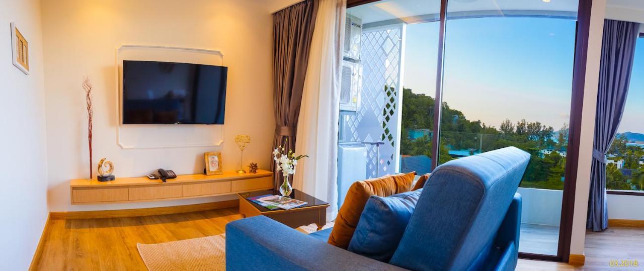 Aristo 2 Apartments By Beringela Surin Beach  Buitenkant foto