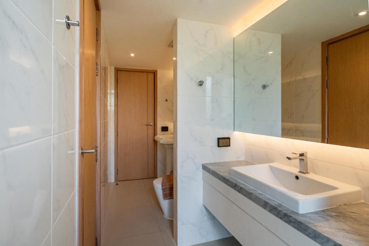 Aristo 2 Apartments By Beringela Surin Beach  Buitenkant foto